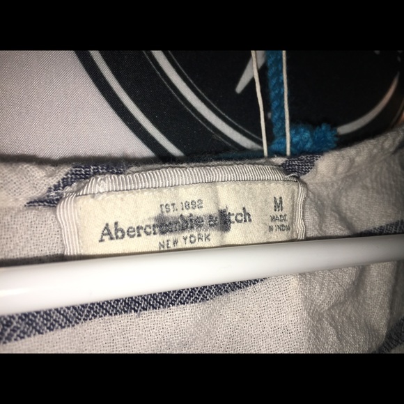 Abercrombie shirt - Picture 3 of 4